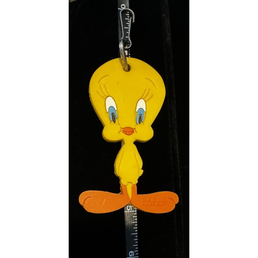 Vintage 1989 Tweety Bird Keychain Luggage Tag Ring Looney Tunes Warner Bros - Picture 2 of 7